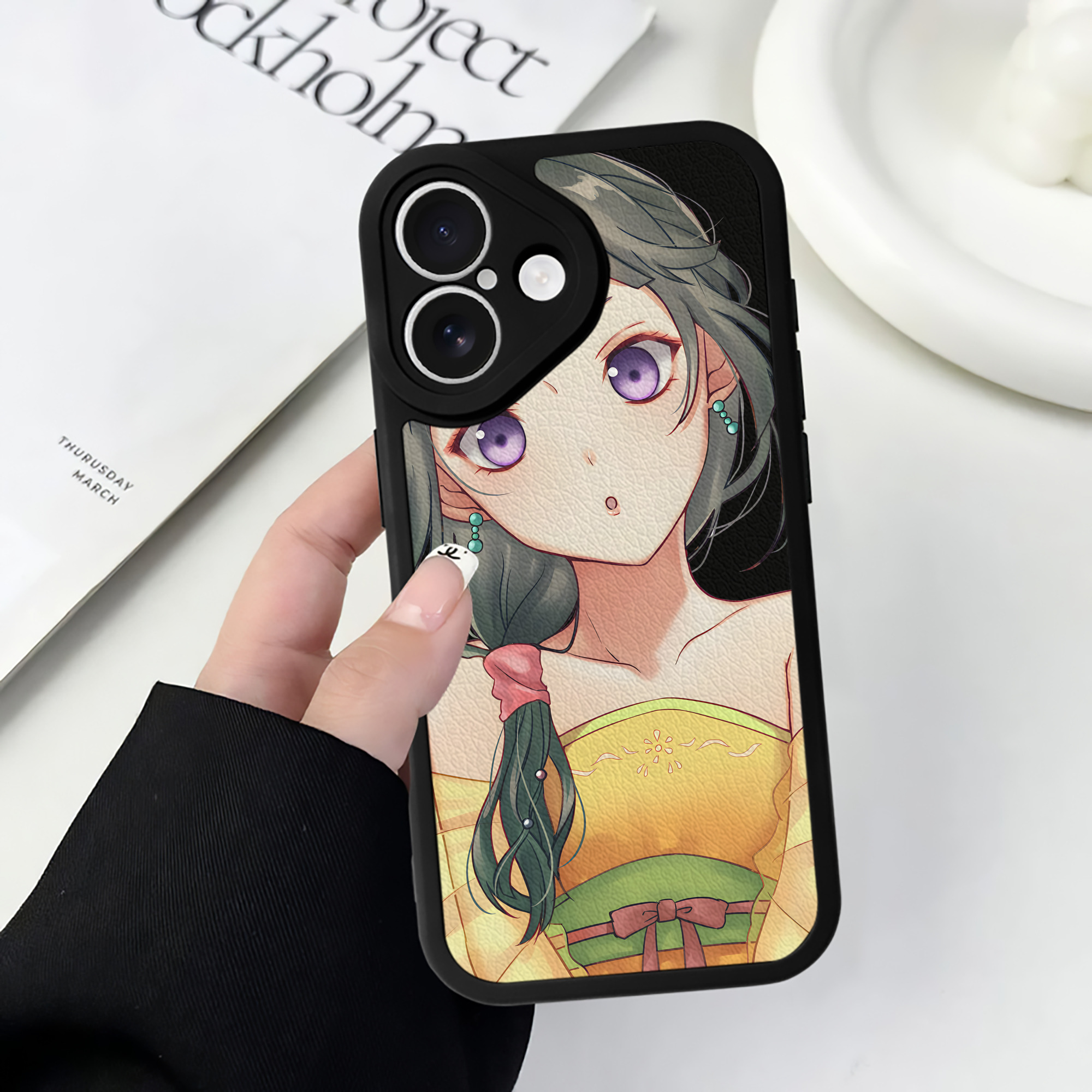 （画像用） 薬屋のひとりごと The Apothecary Diaries 【iPhone 16シリーズ対応】シリコンスマホケース（レザー調） 材質：シリコン